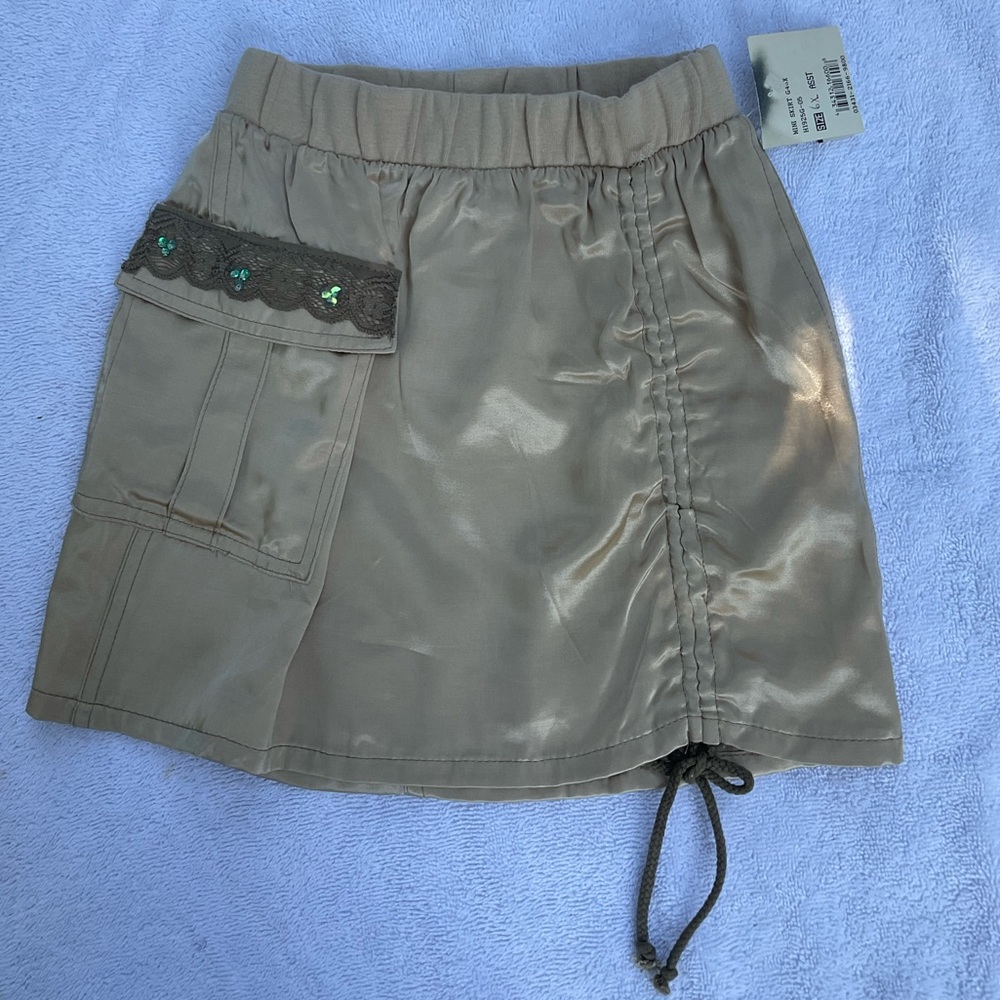 Satin skirt NWT